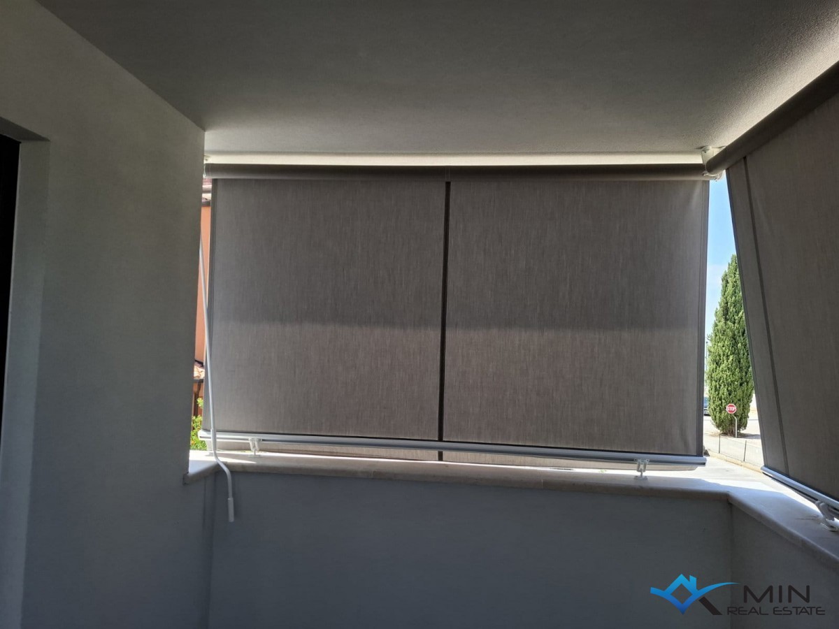 Confortevole appartamento con 3 camere da letto a Novigrad