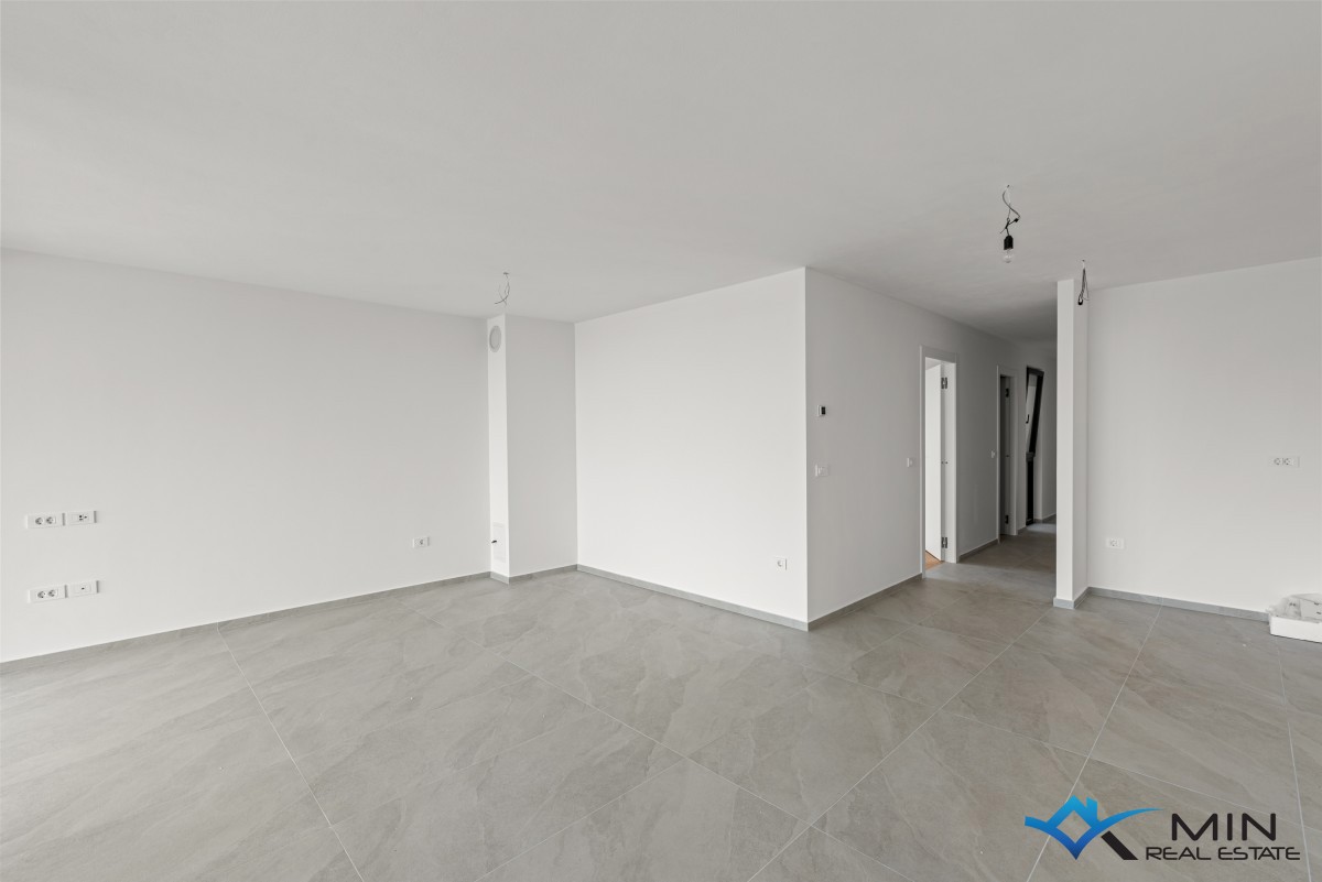 Lussuoso appartamento con vista sul mare - Novigrad   ( aA3 )