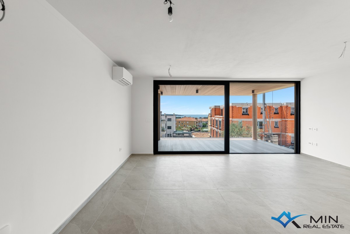 Lussuoso appartamento con vista sul mare - Novigrad   ( aA3 )