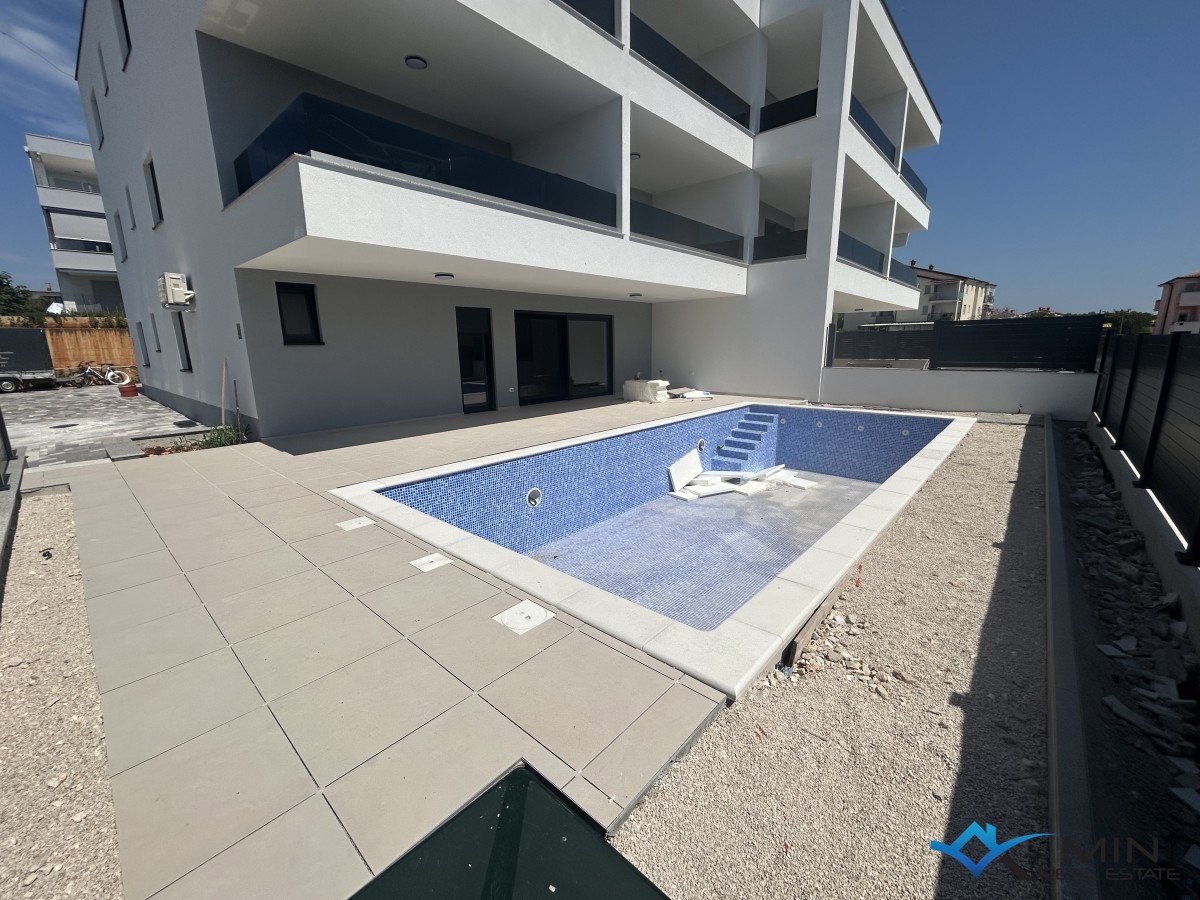 Confortevole appartamento con 3 camere da letto e piscina a Cittanova (S1)