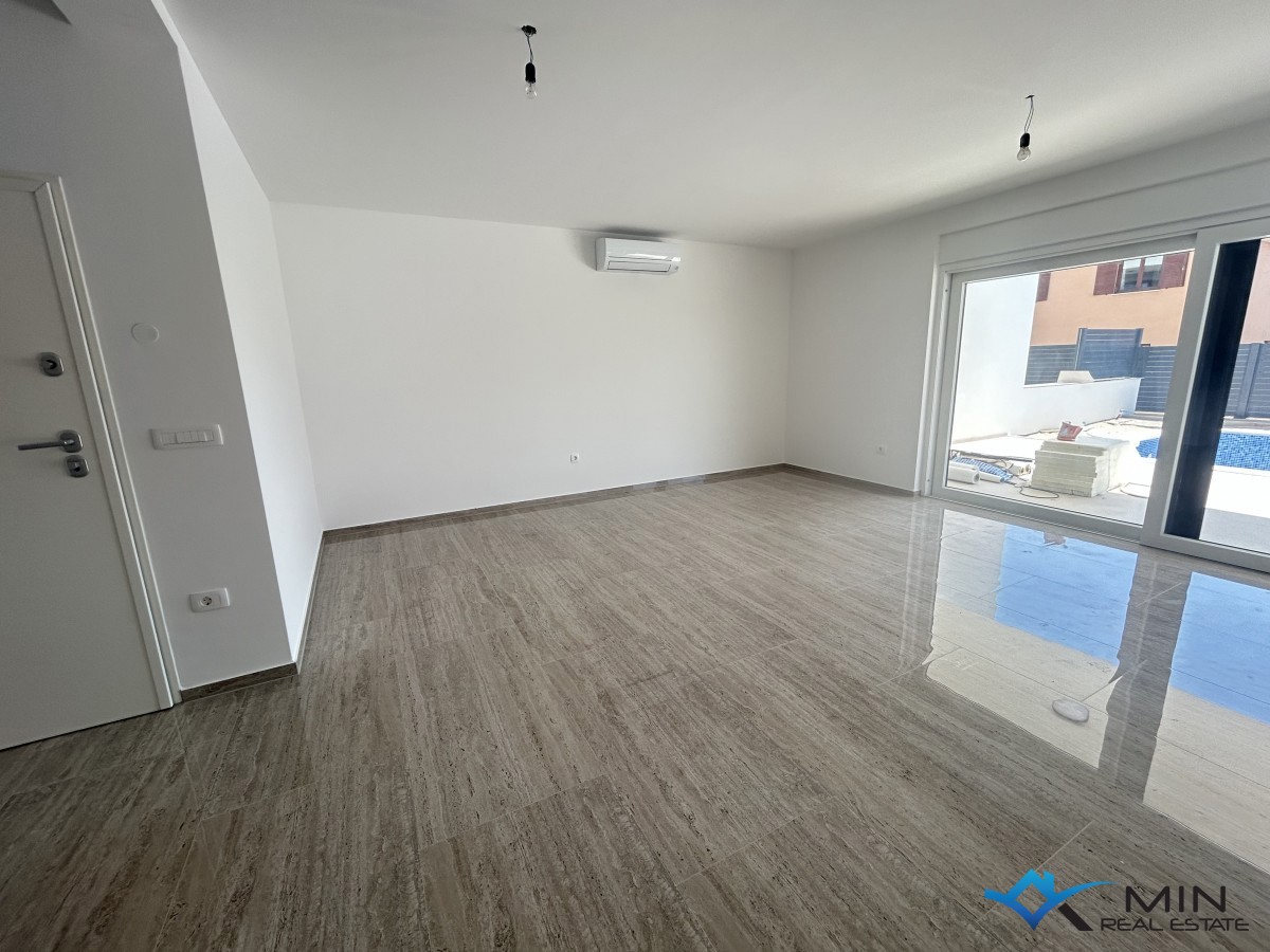 Confortevole appartamento con 3 camere da letto e piscina a Cittanova (S1)