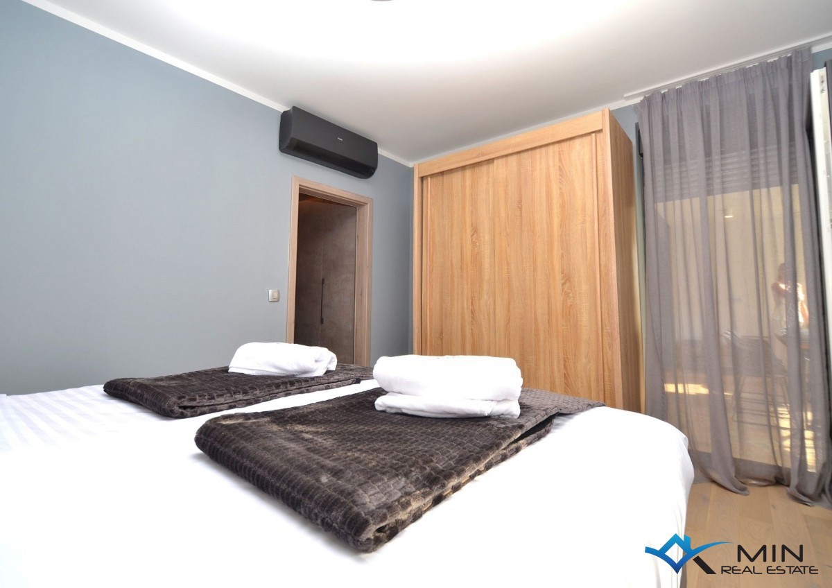Appartamento splendidamente arredato con piscina a Cittanova