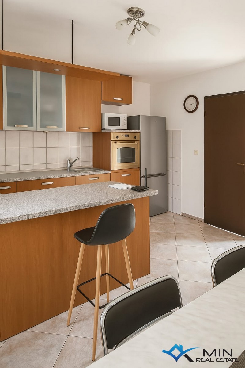 Casa in pietra con ampio giardino - Cittanova