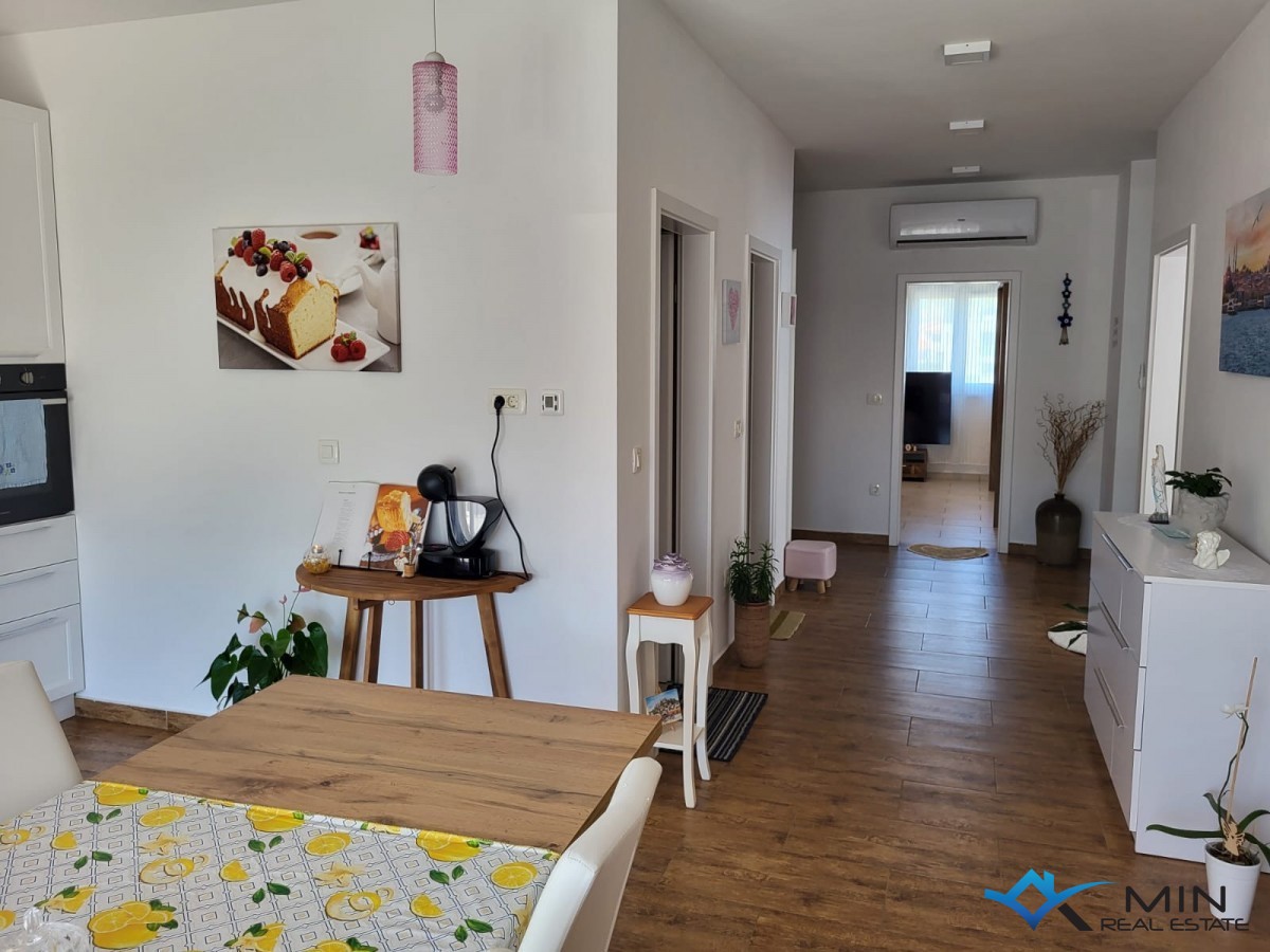 Appartamento a 500 m dal mare con terrazza sul tetto a Cittanova
