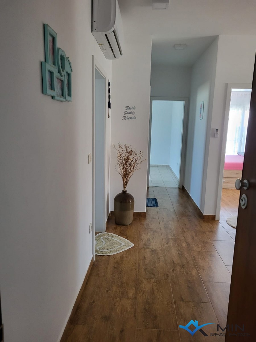 Appartamento a 500 m dal mare con terrazza sul tetto a Cittanova