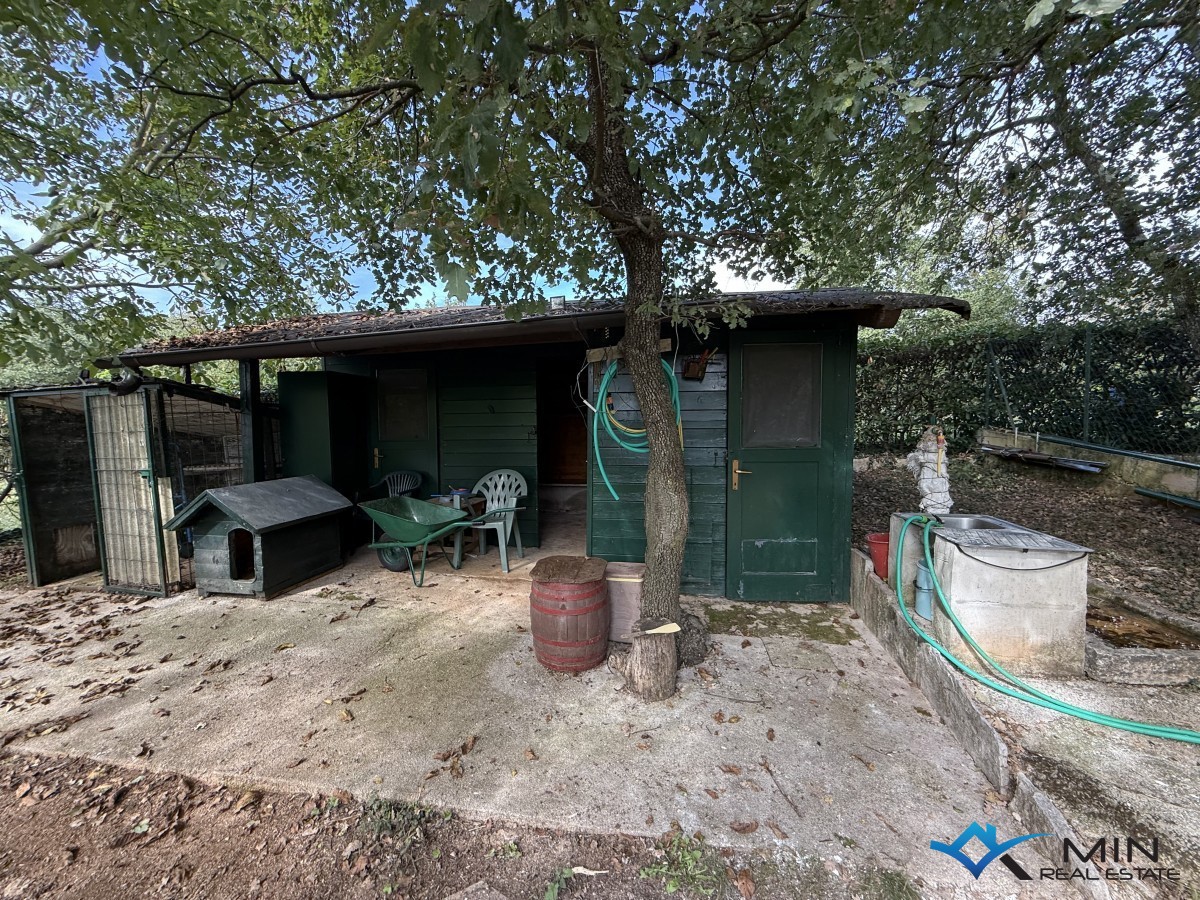Casa indipendente con ampio cortile a Grisignana