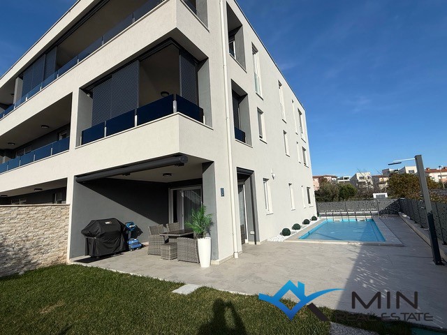 Grazioso appartamento con piscina riscaldata a Cittanova