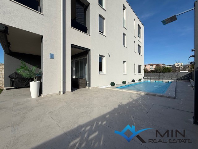 Grazioso appartamento con piscina riscaldata a Cittanova