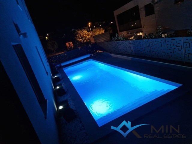 Grazioso appartamento con piscina riscaldata a Cittanova