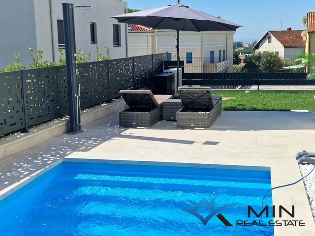 Grazioso appartamento con piscina riscaldata a Cittanova