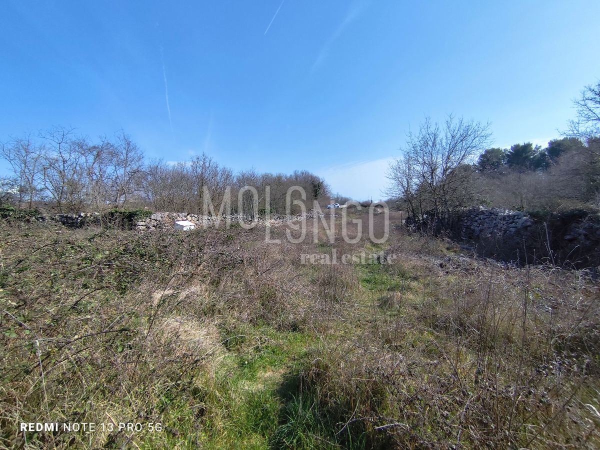 Terreno Nenadići, Krk, 1.000m2