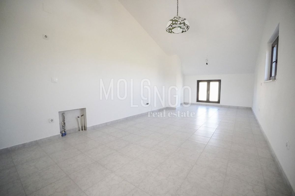 ISTRIA, Parenzo OCCASIONE Casa in un quartiere tranquillo