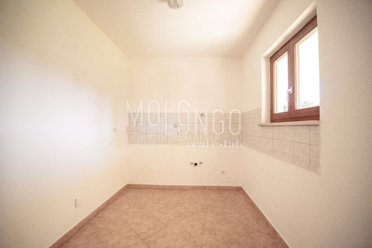 ISTRIA, Parenzo OCCASIONE Casa in un quartiere tranquillo