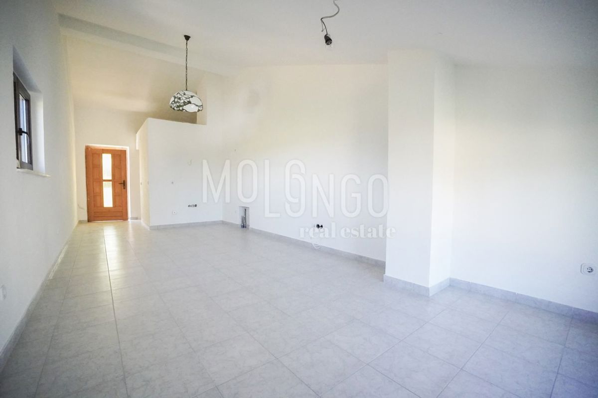 ISTRIA, Parenzo OCCASIONE Casa in un quartiere tranquillo