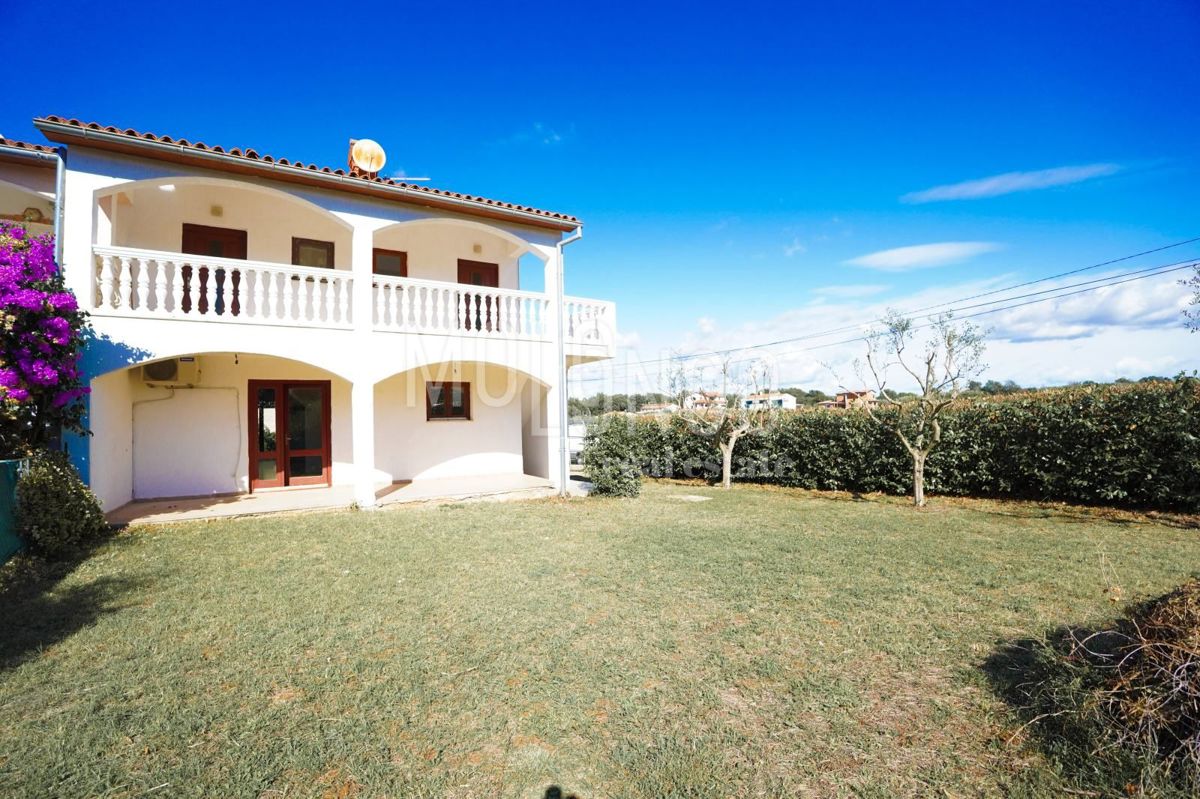 ISTRIA, Parenzo OCCASIONE Casa in un quartiere tranquillo