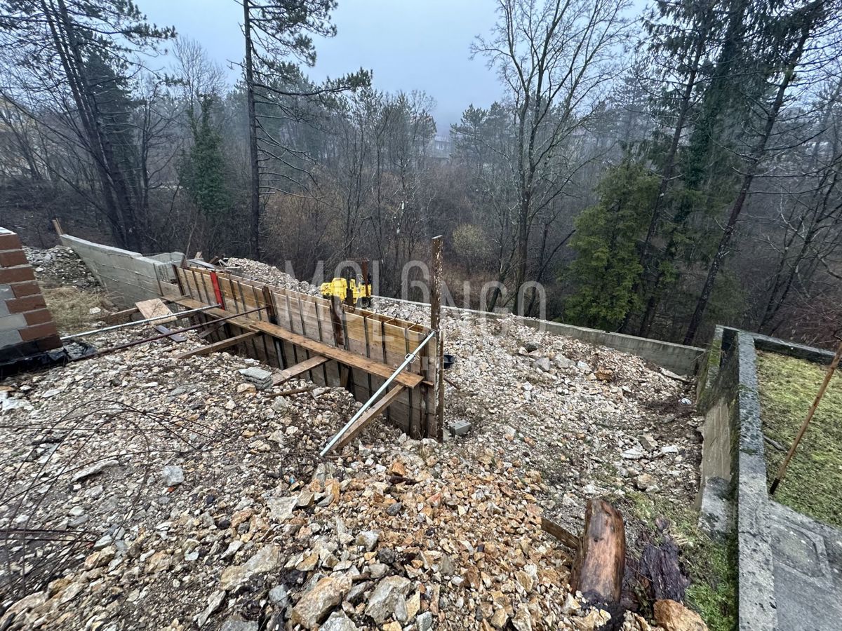 Terreno Klana, 843m2