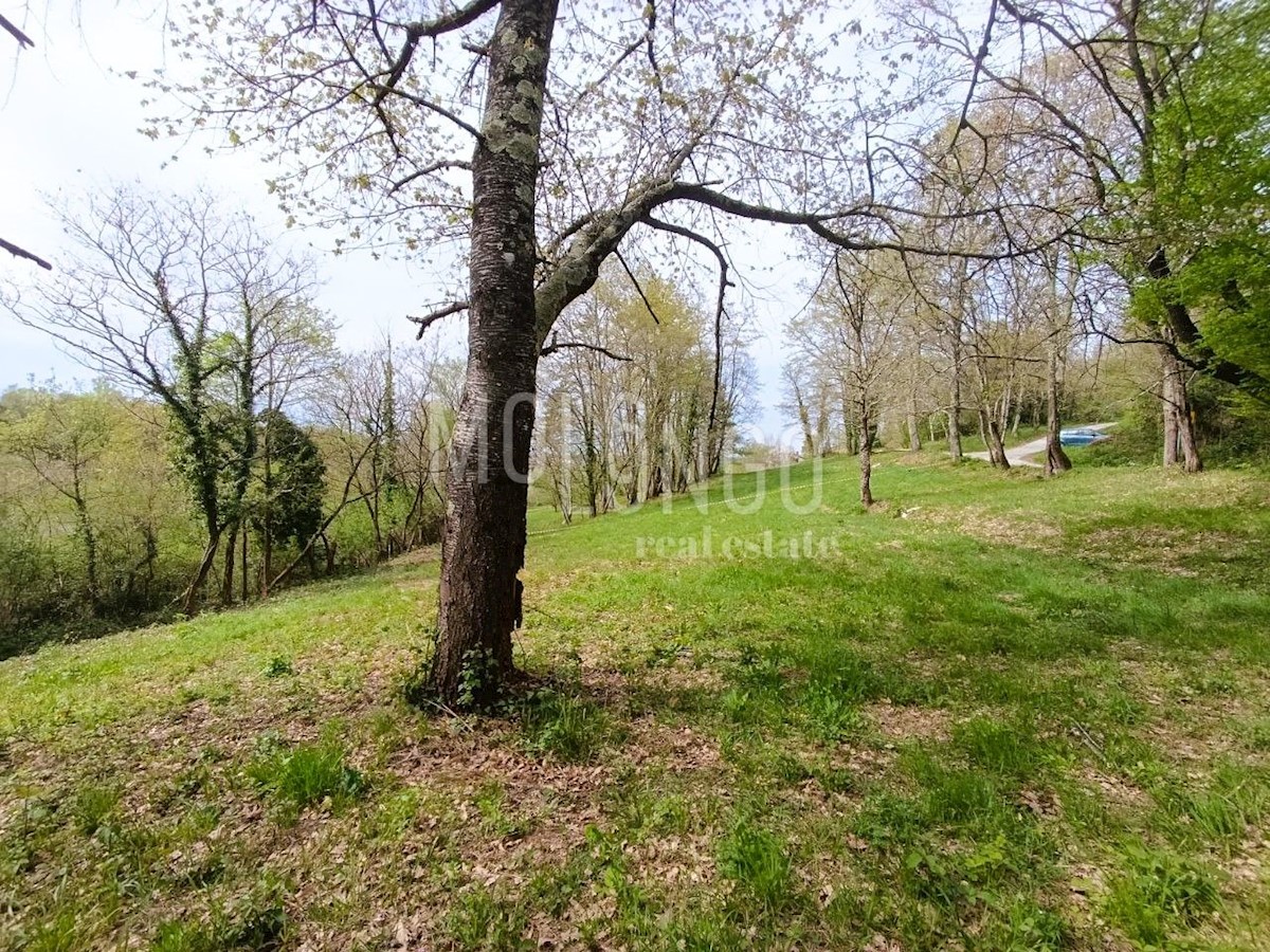 Terreno Mečari, Pazin, 1.083m2