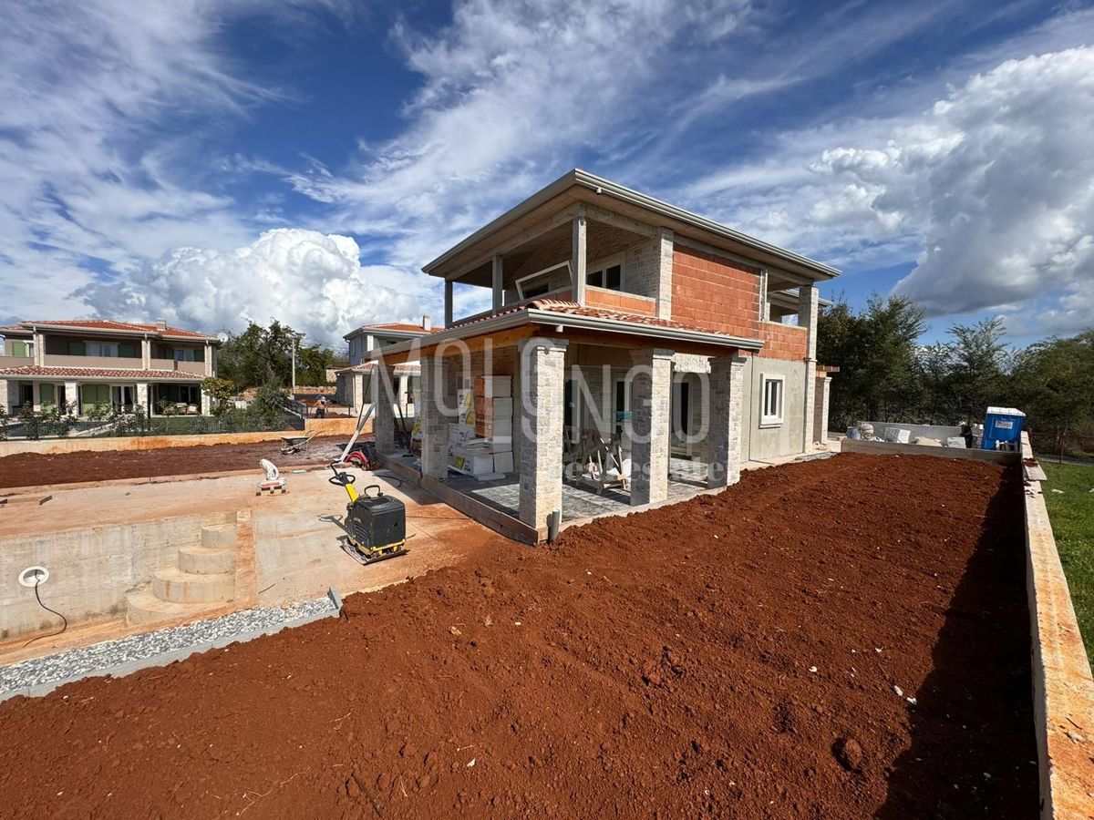  ISTRIA, POREČ – Splendida villa in un tranquillo villaggio istriano.