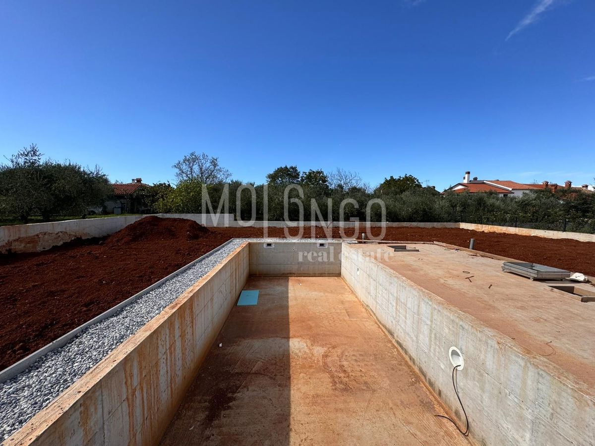  ISTRIA, POREČ – Splendida villa in un tranquillo villaggio istriano.