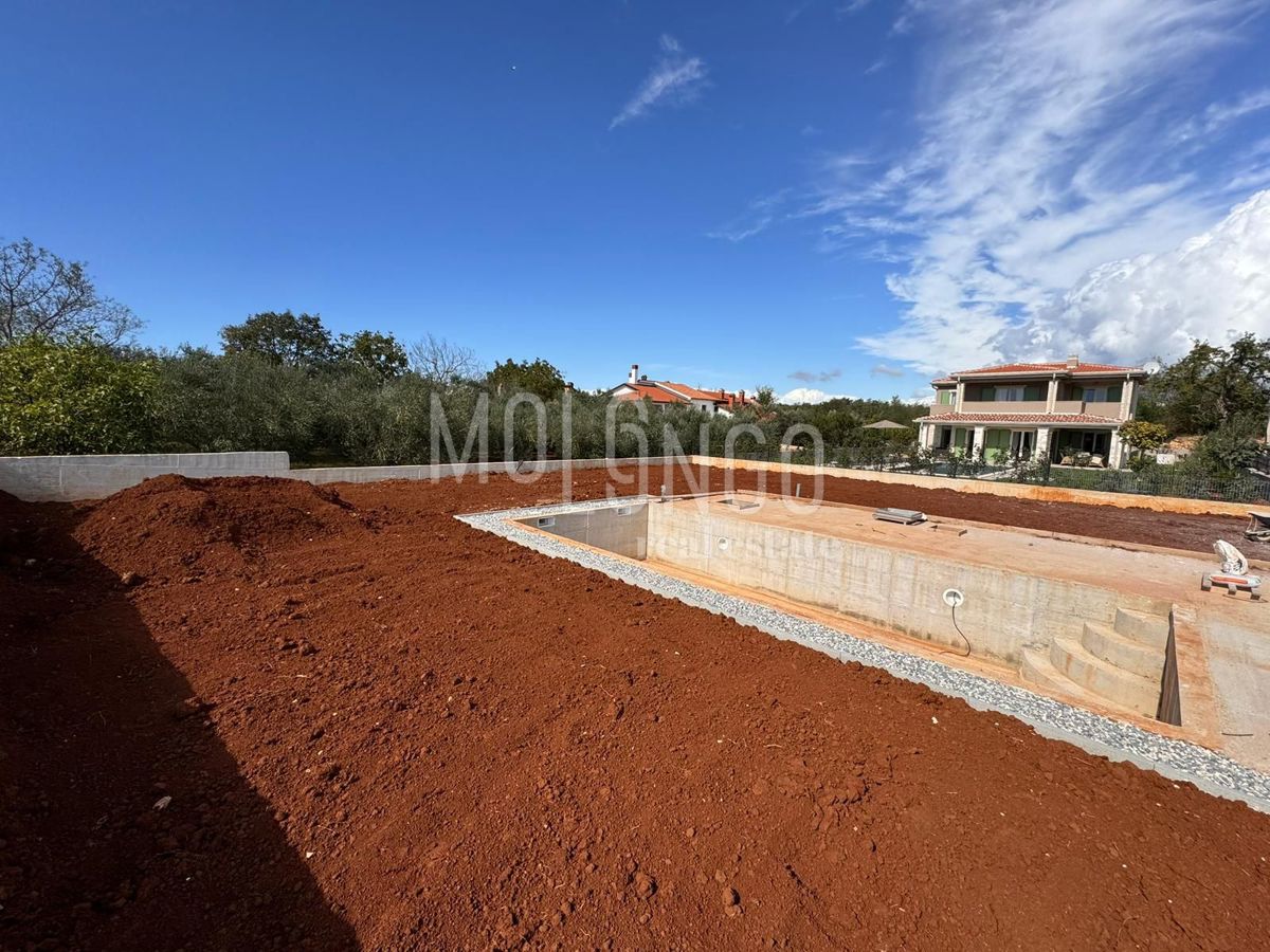  ISTRIA, POREČ – Splendida villa in un tranquillo villaggio istriano.