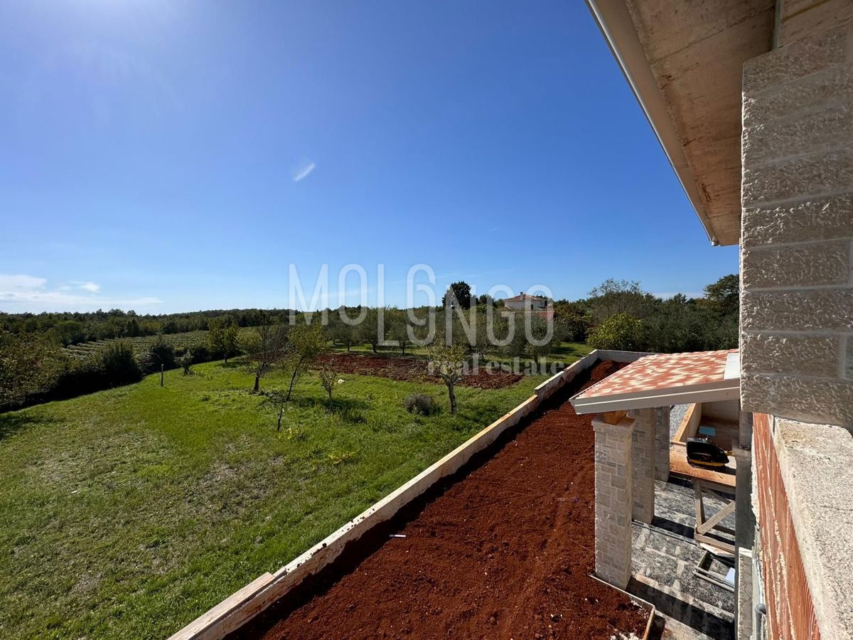  ISTRIA, POREČ – Splendida villa in un tranquillo villaggio istriano.