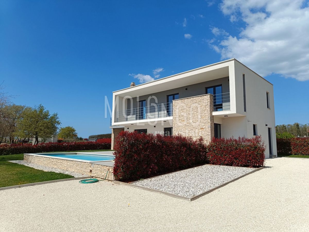 ISTRIA, POREČ Villa moderna a 4 km dal mare.