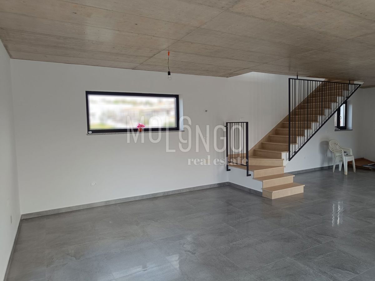ISTRIA, POREČ Villa moderna a 4 km dal mare.