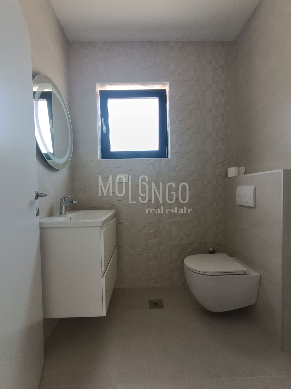 ISTRIA, POREČ Villa moderna a 4 km dal mare.