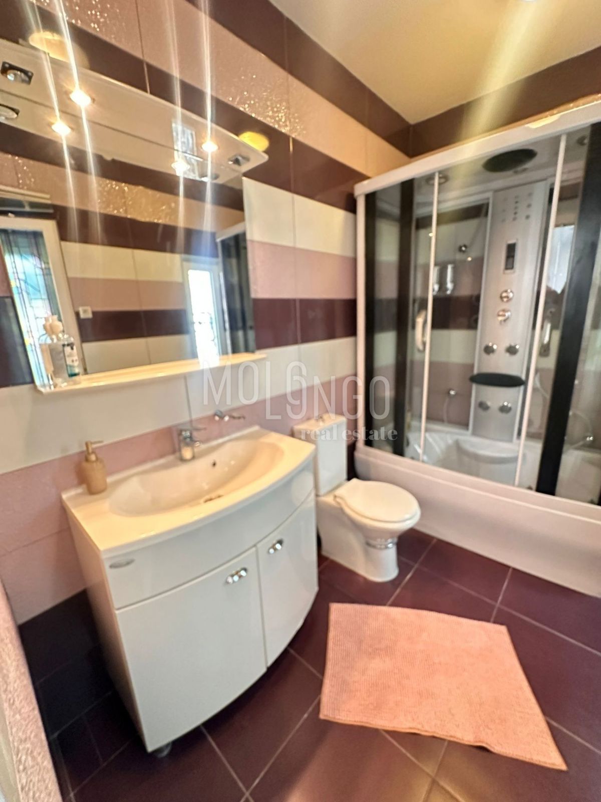 ISTRA, PULA - Luksuzan stan u samom centru