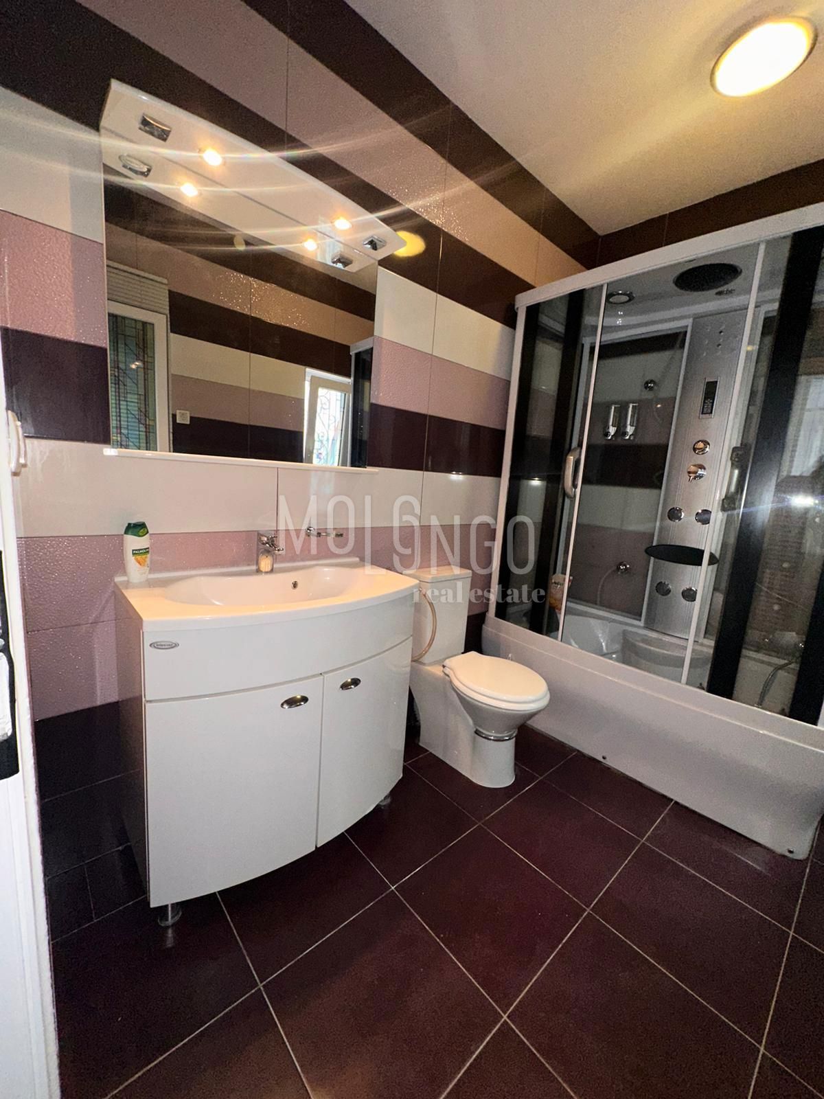 ISTRA, PULA - Luksuzan stan u samom centru