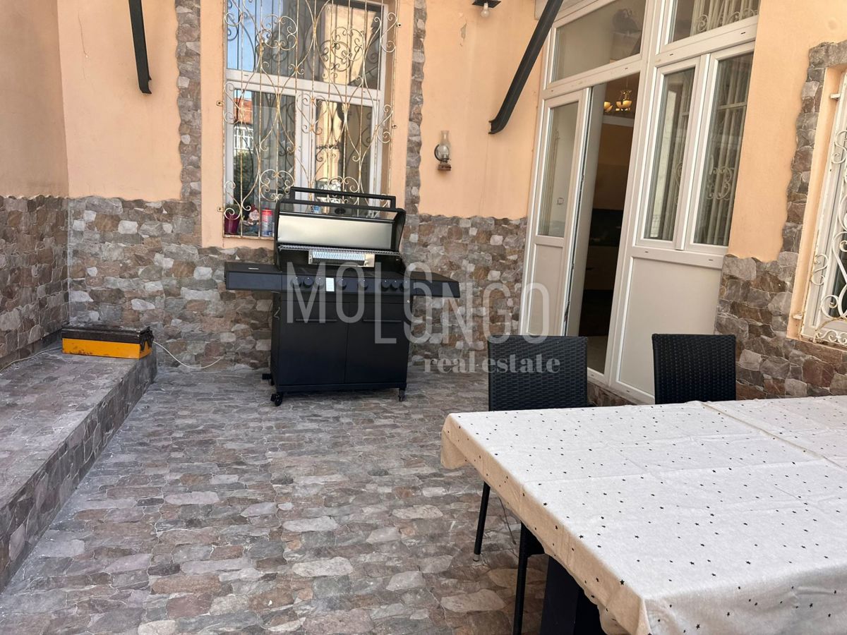 ISTRA, PULA - Luksuzan stan u samom centru