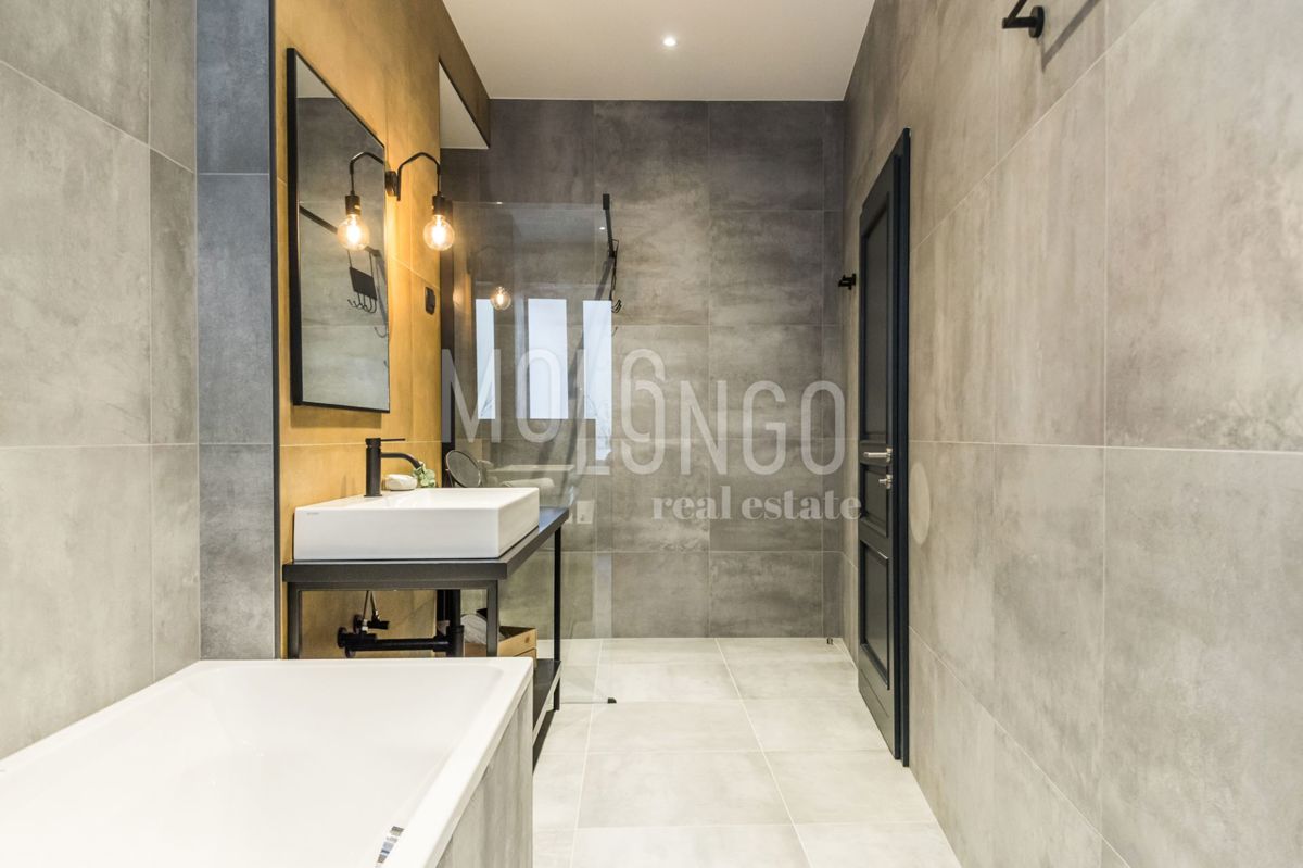 Appartamento/appartamento Centar, Rijeka, 150,68m2