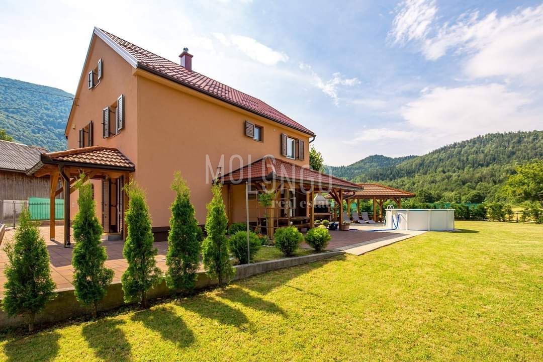 Casa Jasenak, Ogulin, 1.500m2
