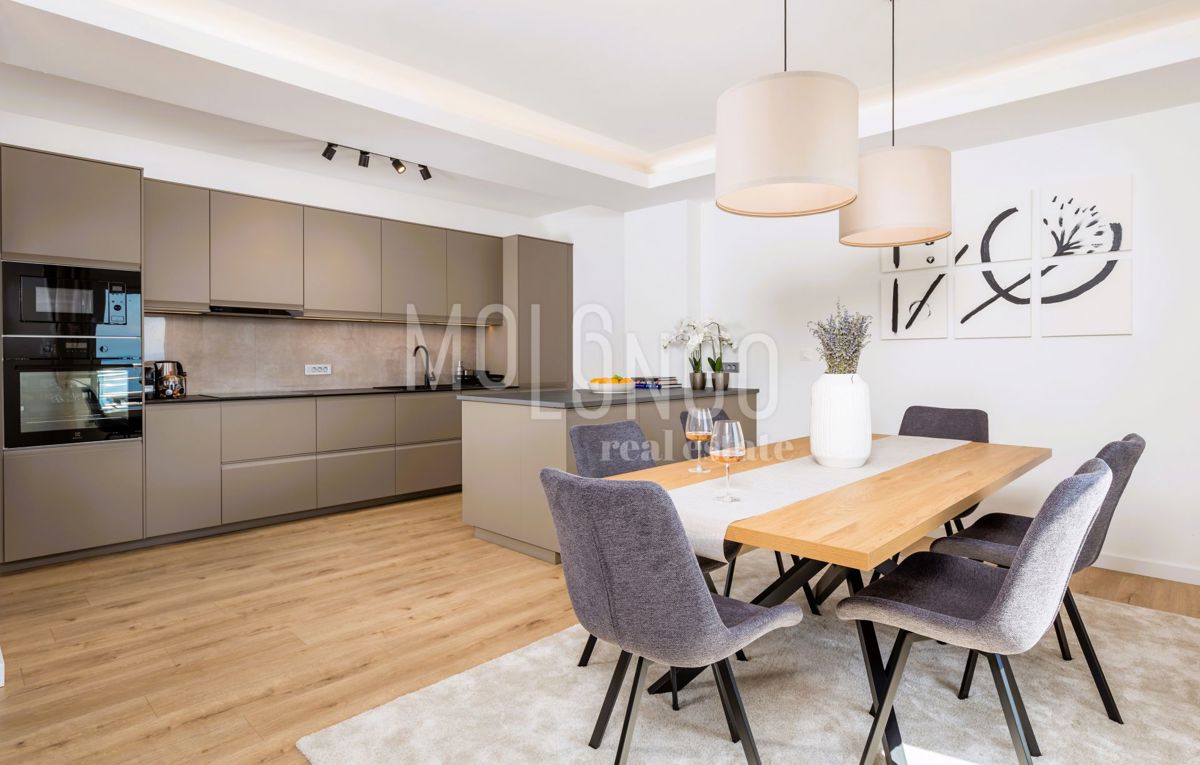 Appartamento/appartamento Ičići, Opatija - Okolica, 121,70m2