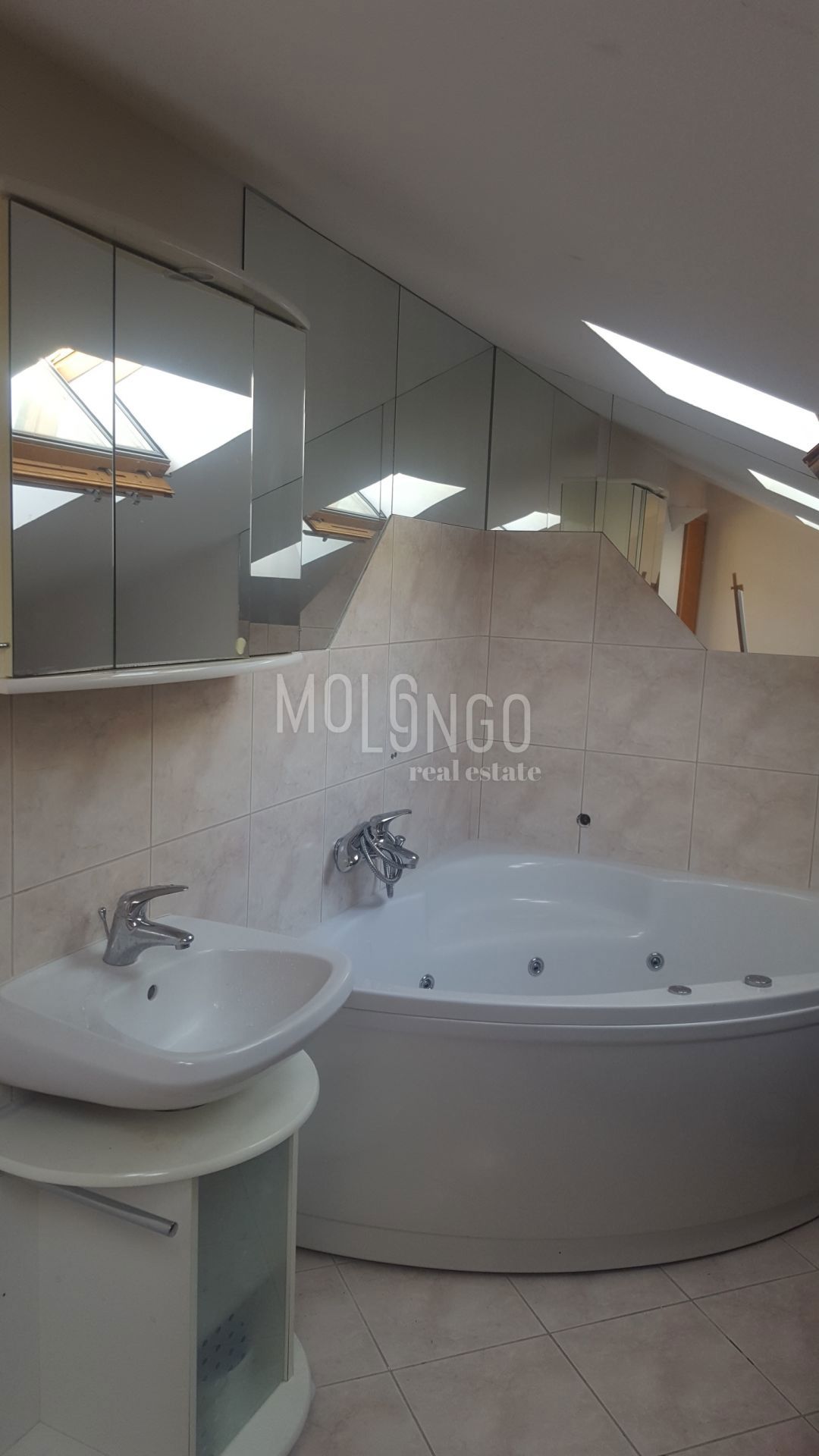 Appartamento/appartamento Čižići, Dobrinj, 75m2