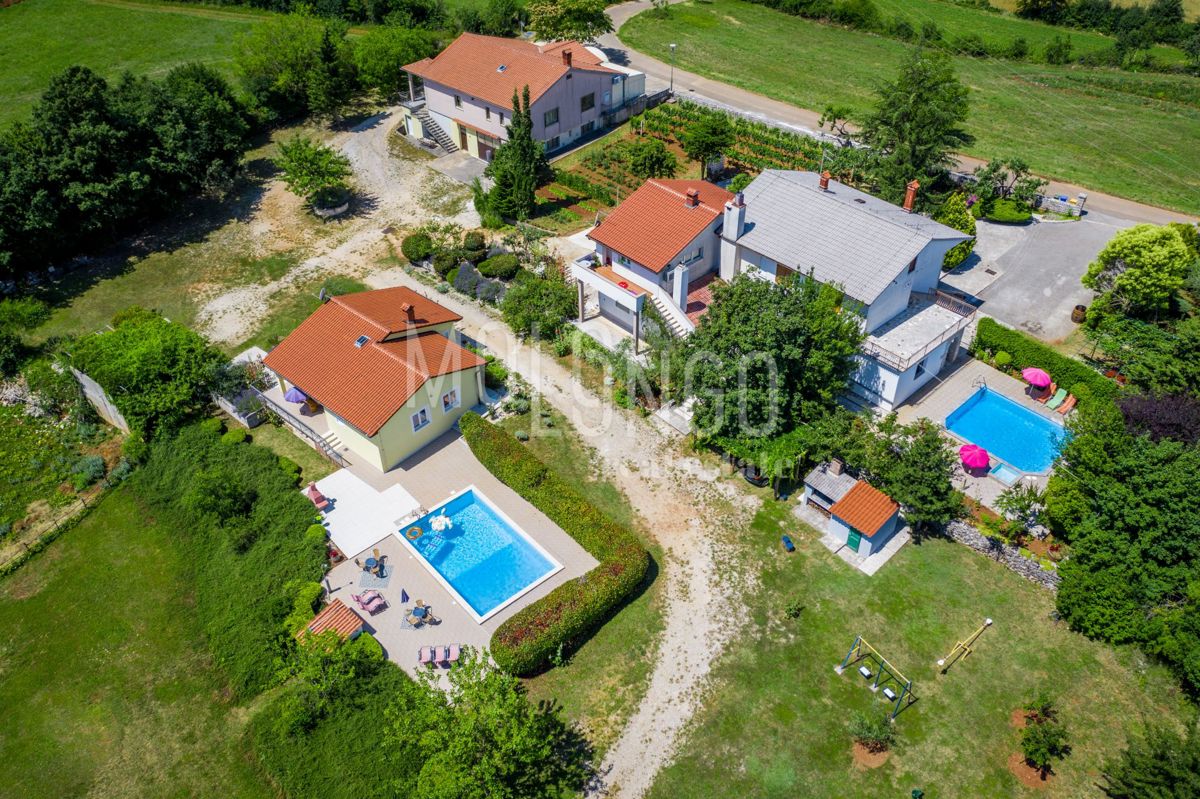 Casa Križanci, Žminj, 630m2