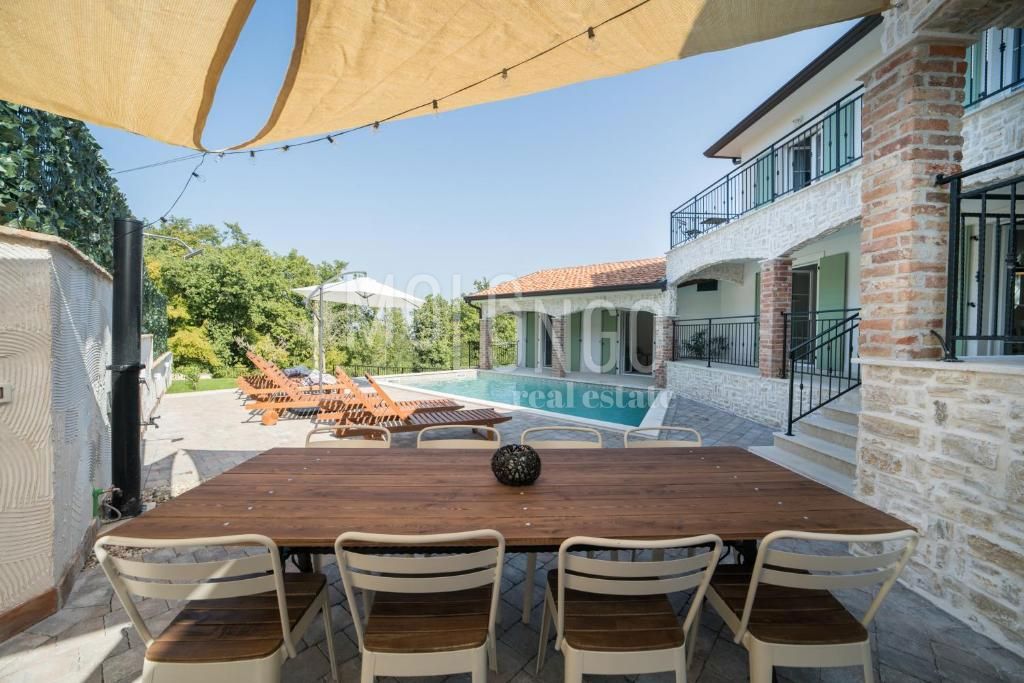 Casa Vižinada, 253m2