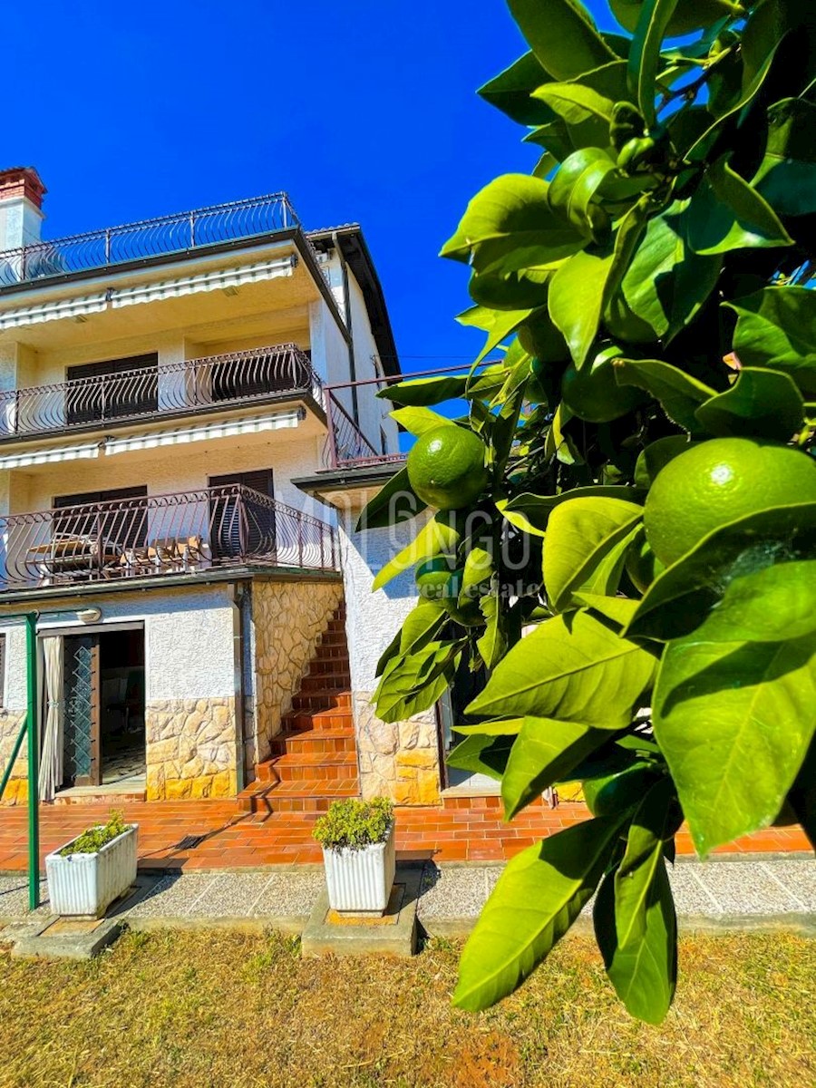 Casa Oprić, Opatija - Okolica, 195,58m2