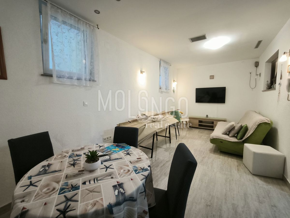 KRK, MALINSKA appartamento monolocale 36,27 m2 con giardino,27m2