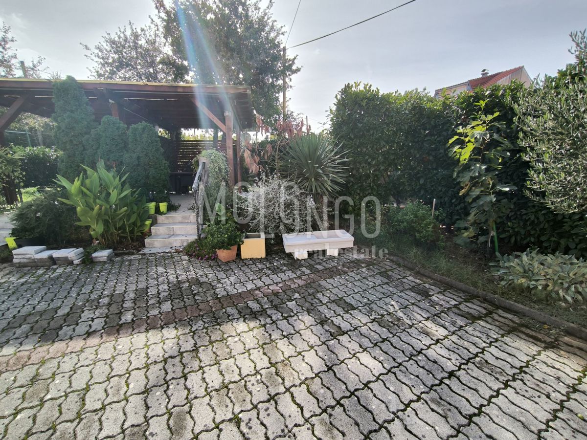 KRK, MALINSKA appartamento monolocale 36,27 m2 con giardino,27m2