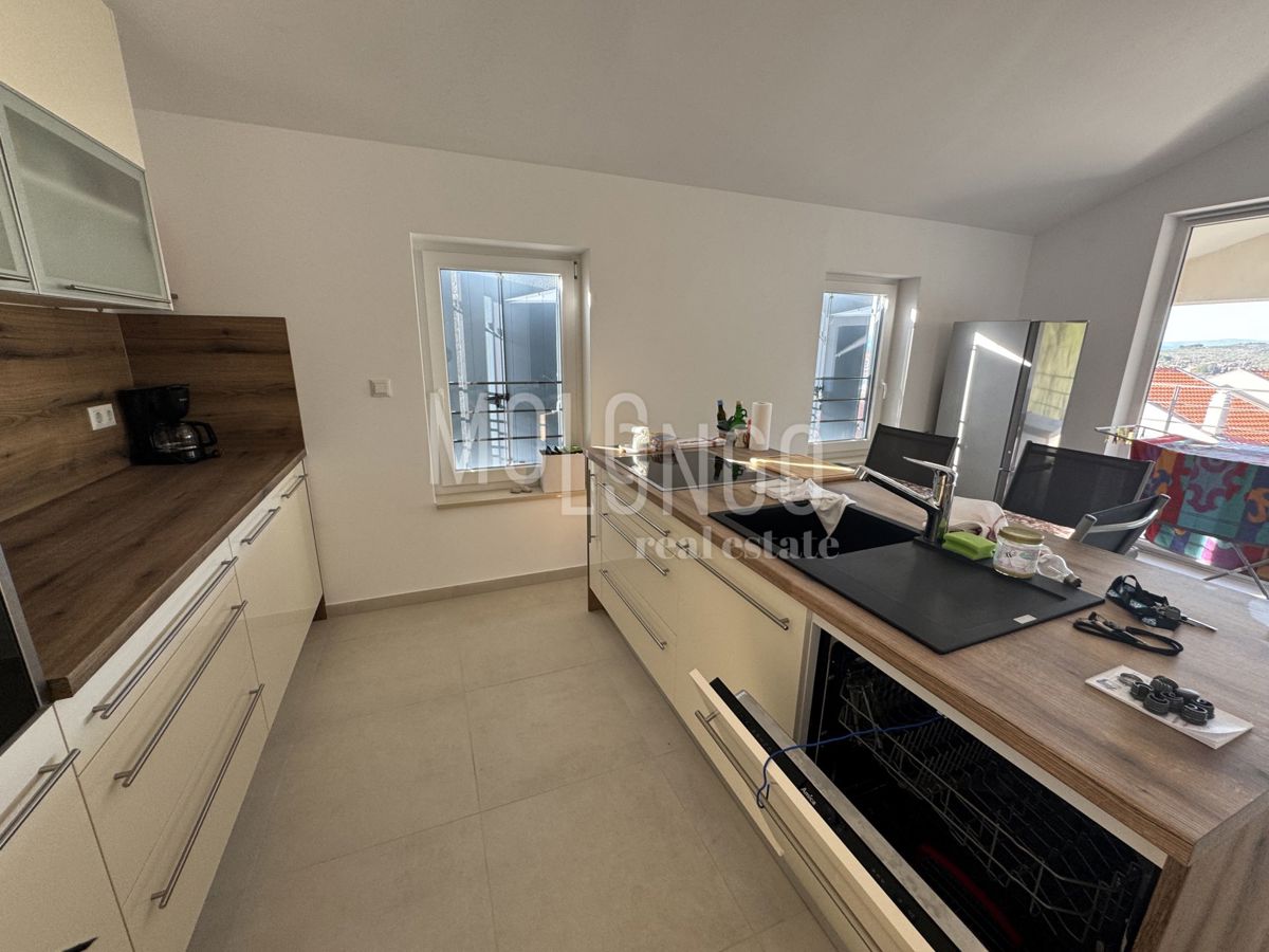 Appartamento/appartamento Cres, 200m2