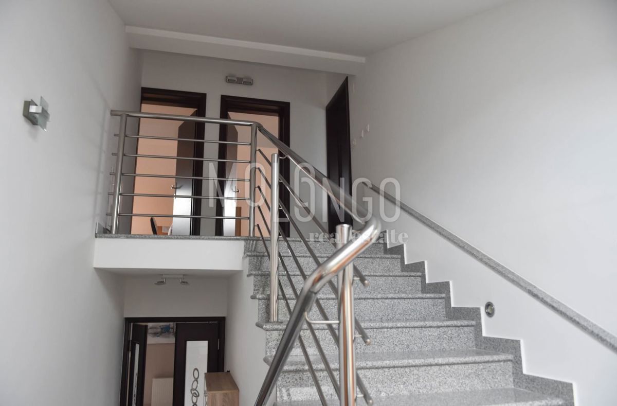 Appartamento/appartamento Drenova, Rijeka, 185m2