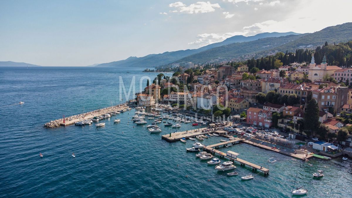 Appartamento/appartamento Volosko, Opatija, 121,35m2