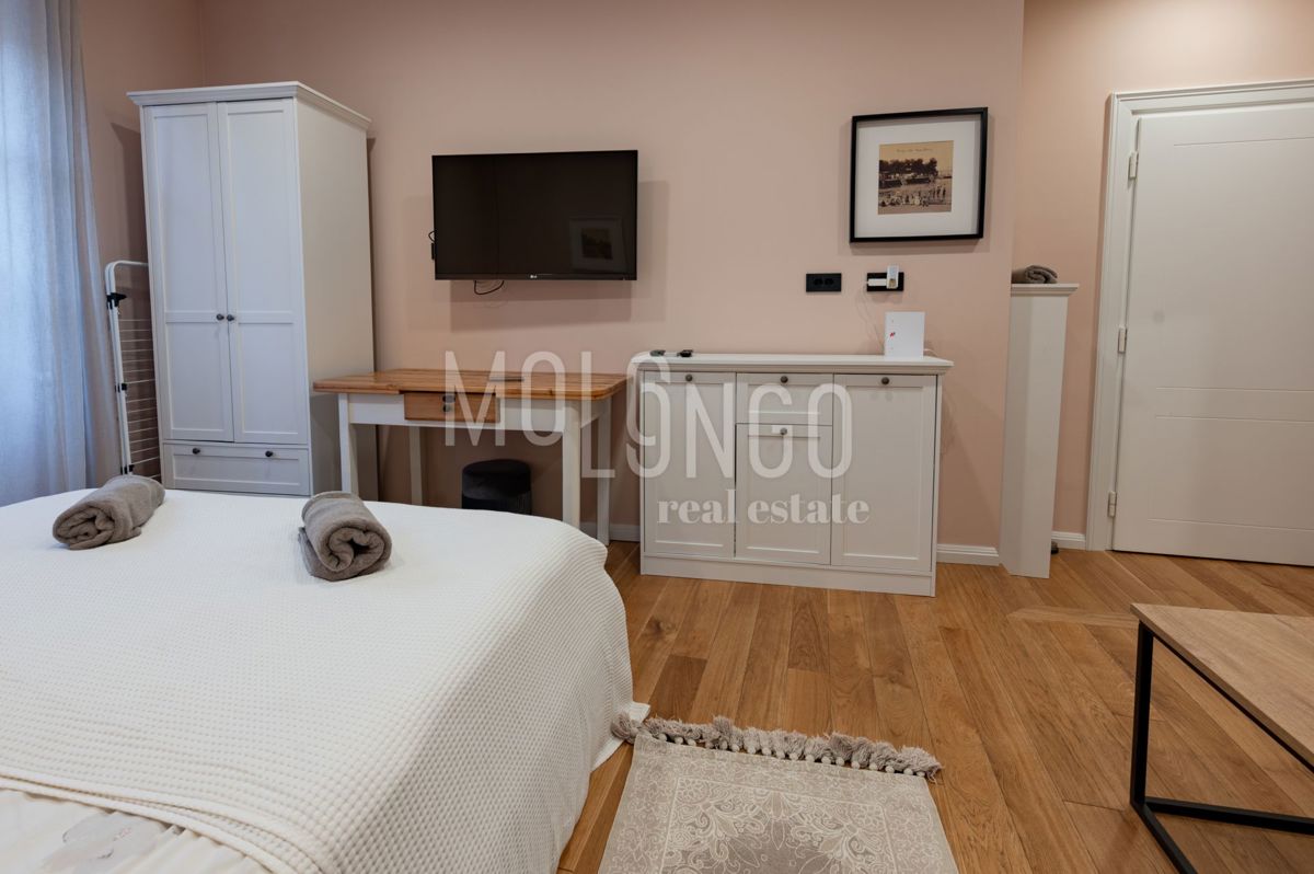 ISTRA, POREČ- Starogradska jezgra – kompletno renoviran stan, idealan za najam