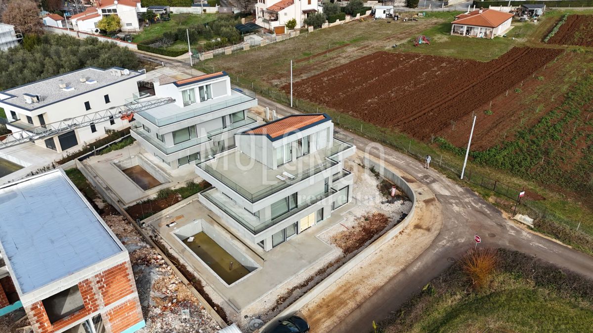 ISTRA, Poreč – Moderna vila s pogledom na more, samo 2 minute vožnje do mora i centra