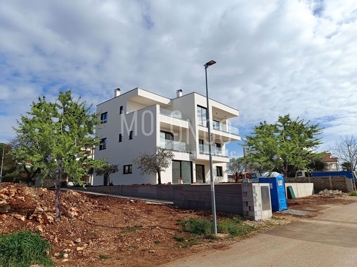 ISTRA, POREČ Appartamento top con giardino, a 800 m dal mare