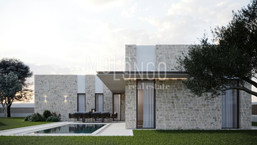 ISTRA, TINJAN Terreno edificabile con permessi di costruzione rilasciati per 5 ville con piscina.