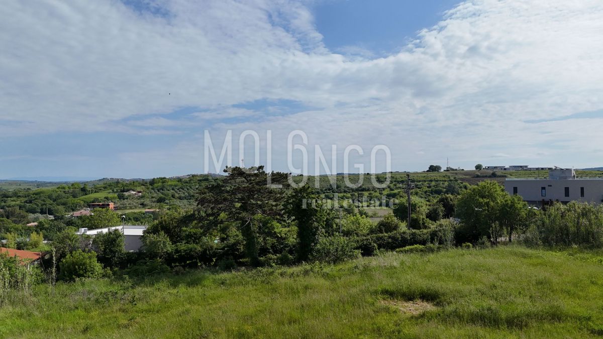 ISTRIA, BRTONIGLA – Terreno edificabile 1048 m²