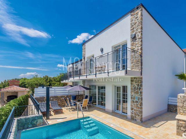 KRK, la gioia di vivere sulla costa