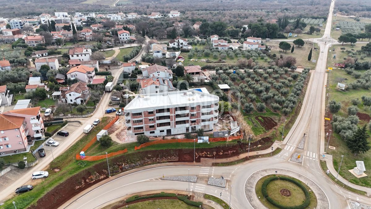 ISTRA, TAR - Poslovni prostor u prizemlju – novogradnja, 147,38 m²